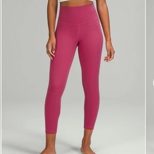 Pink Lyche Lululemon cropped align